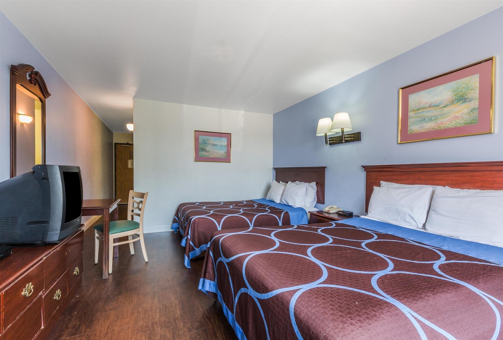Super 8 By Wyndham Garland North Dallas Area Exterior photo
